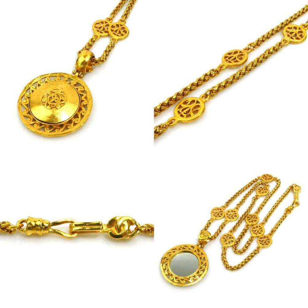 CHANEL Authentic Gold Necklace - Picture 4 of 5